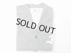 画像1: FELCO   V NECK BUTTON LETTERED CARDIGAN　　　チャコールヘザー