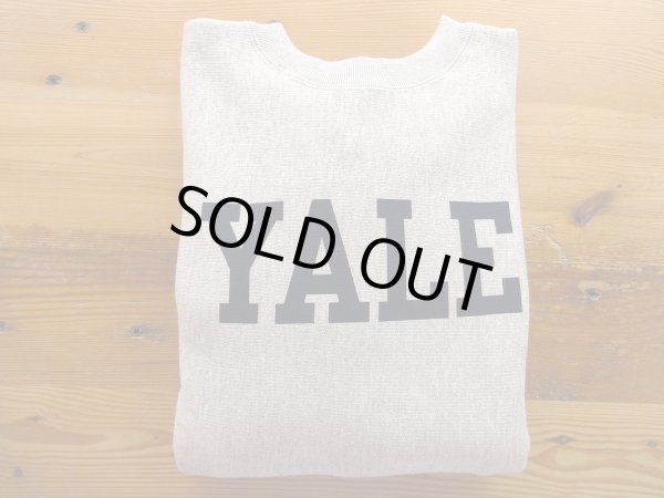 画像1: CHAMPION   REVERSE WEAVE　TRUE TO ARCHIVES クルースウェット 　YALE (シルバーグレー×ネイビー) (1)