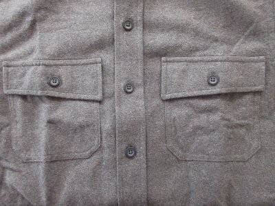 画像2: L.L.Bean Men's Chamois Solid Shirts Charcoal Gray Heather