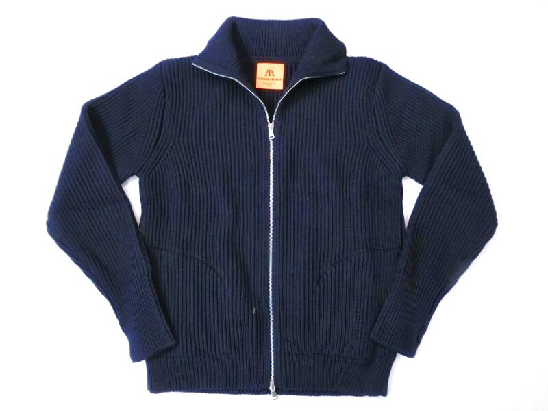セーター入荷